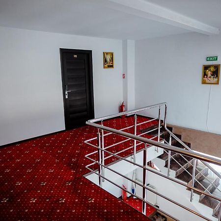 Pensiunea Vialux Bacau Exterior photo