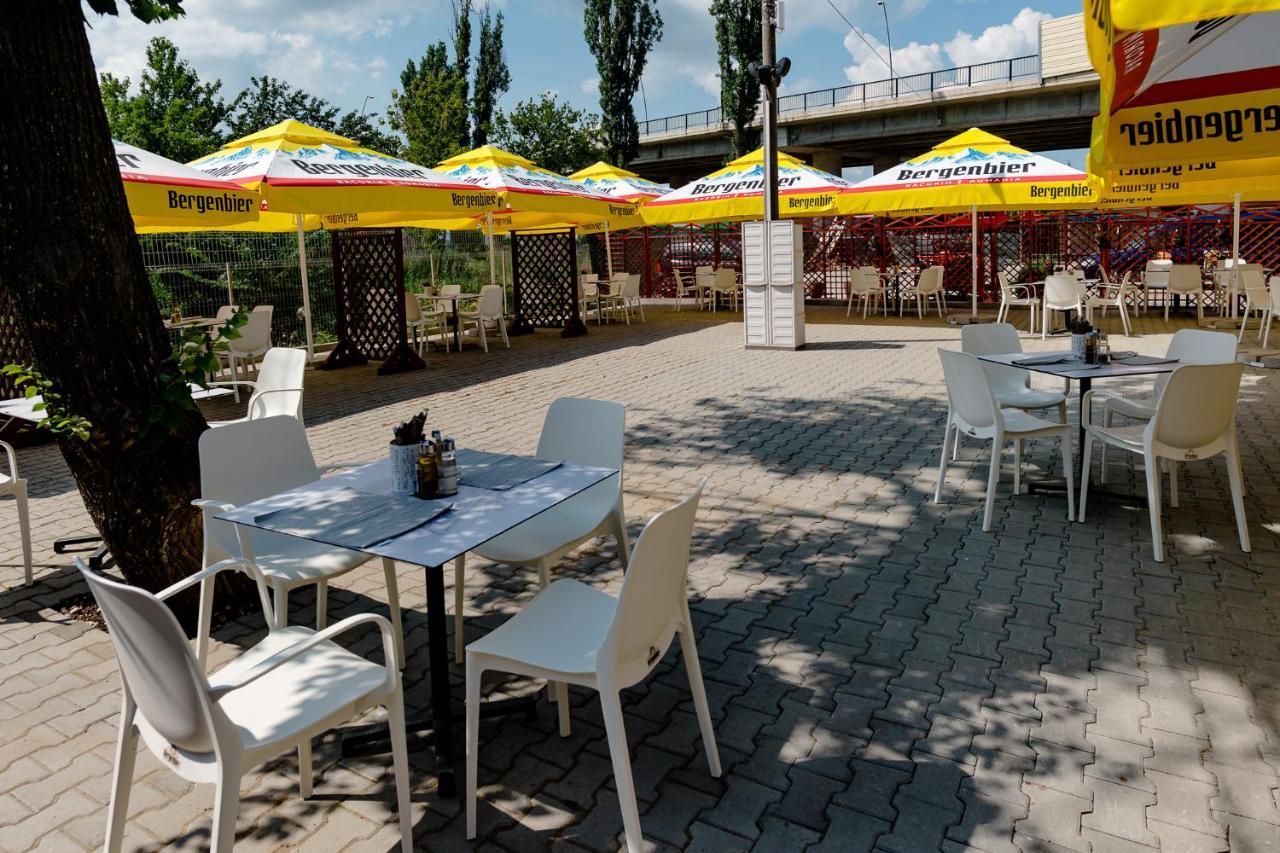 Pensiunea Vialux Bacau Exterior photo